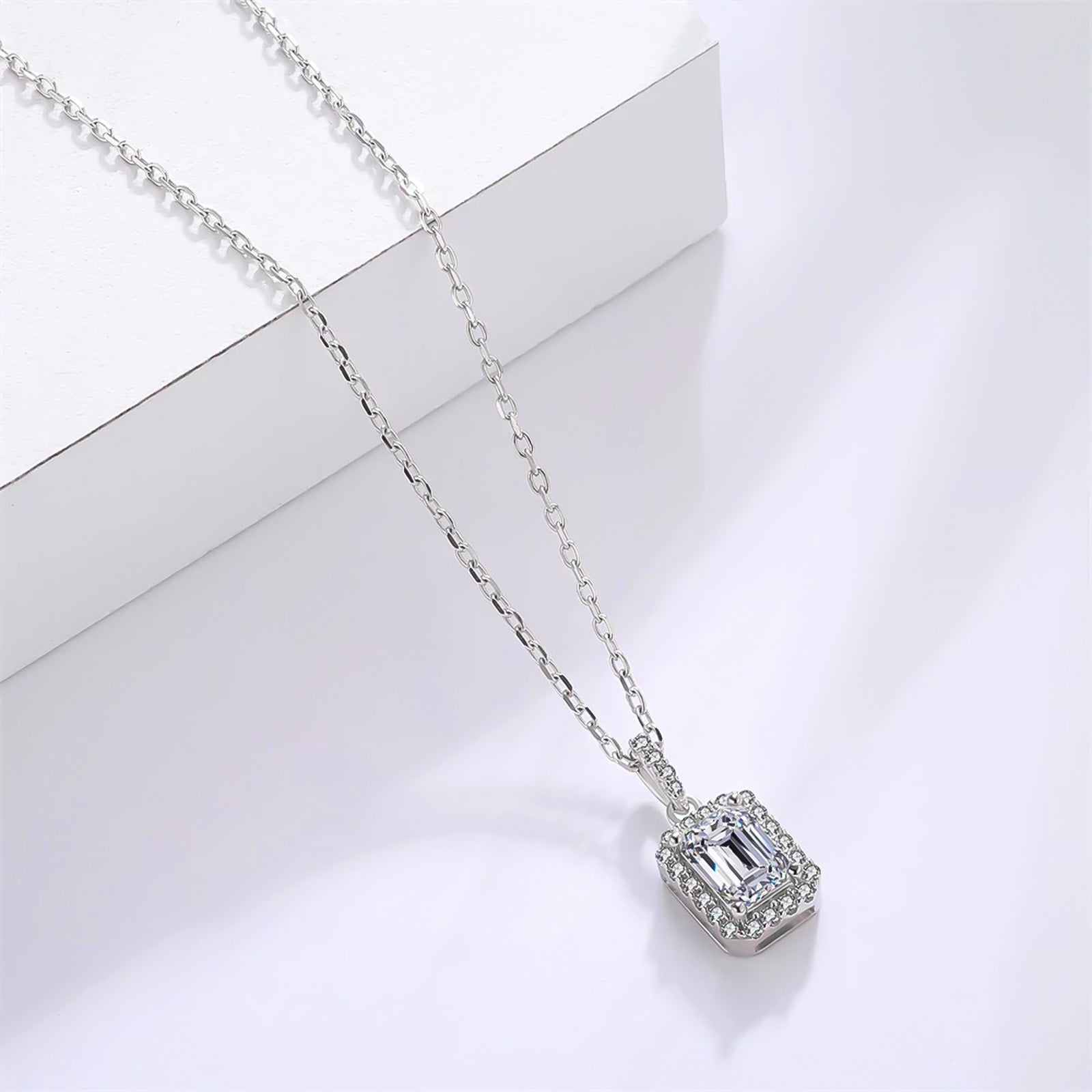 Moissanite Jewellery